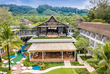 Outrigger Khao Lak Beach Resort (Ex. Manathai Khao Lak)