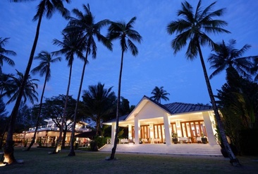 Kantary Beach Hotel Villas & Suites