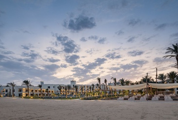 Serry Beach Resort