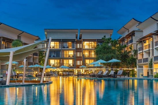 Le Meridien Khao Lak Beach & Spa Resort