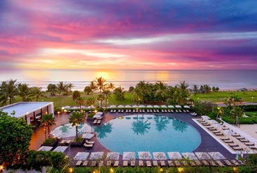 Pullman Phuket Karon Beach Resort