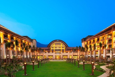 The St. Regis Sanya Yalong Bay Resort