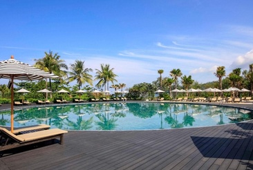 Pullman Phuket Karon Beach Resort