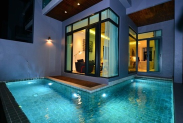 Bukit Pool Villas