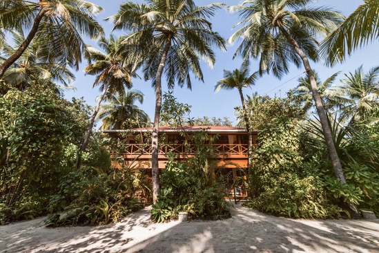 Nakai Maayafushi Resort