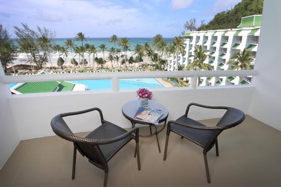 Le Meridien Phuket Beach Resort